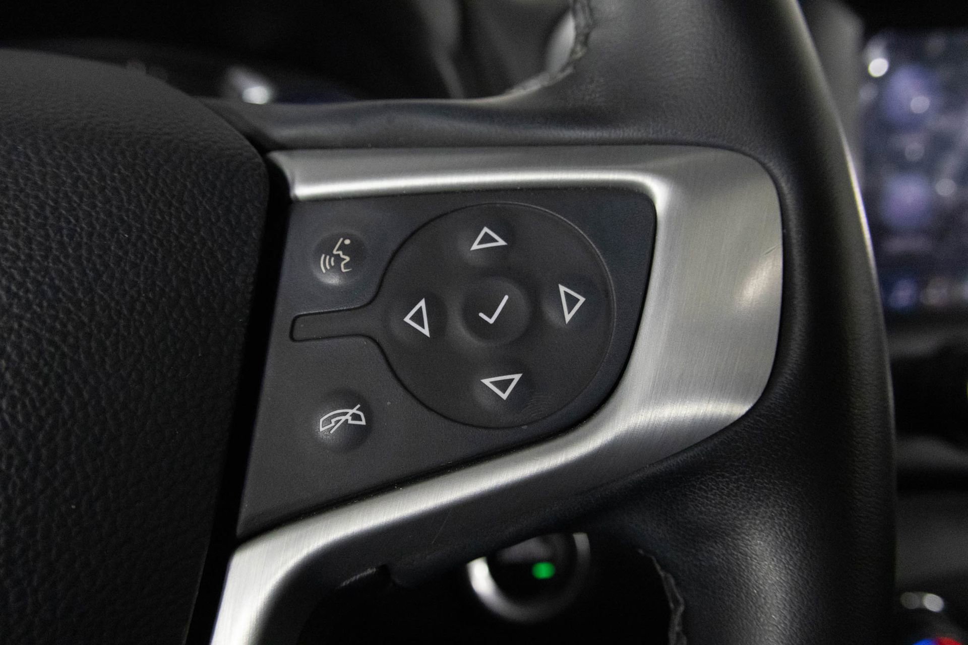 2023 GMC TERRAIN - Image 27