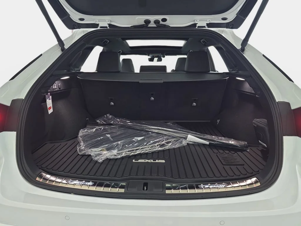 New 2026 White Lexus 500h F SPORT Performance image 12
