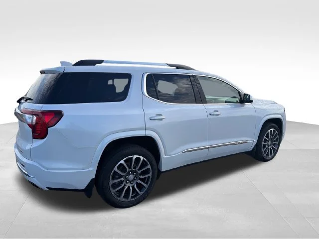 Used 2022 WHITE FROST TRICOAT GMC Denali image 6