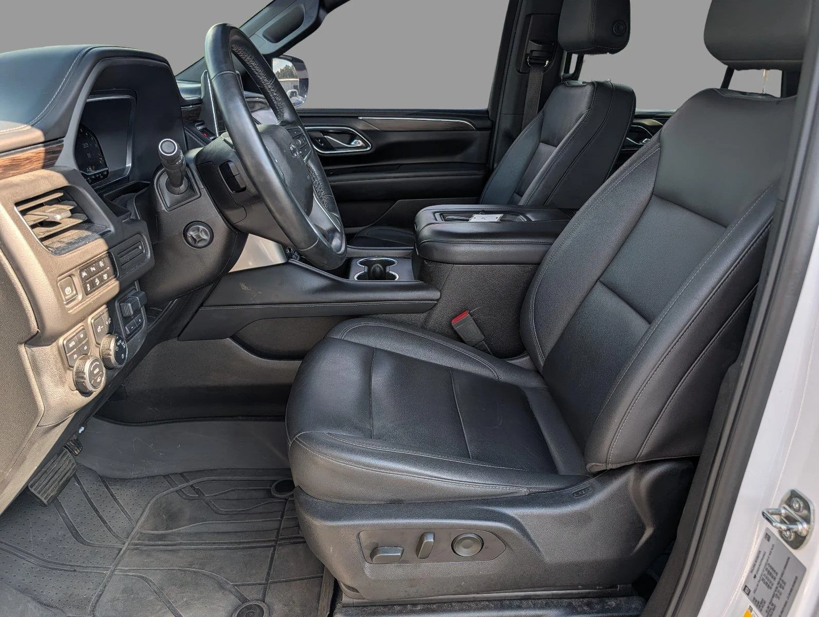 Used 2023 Summit White Chevrolet Z71 image 11