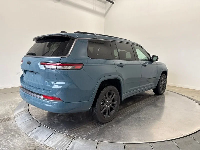 New 2026 Steel Blue Jeep Limited Reserve image 7