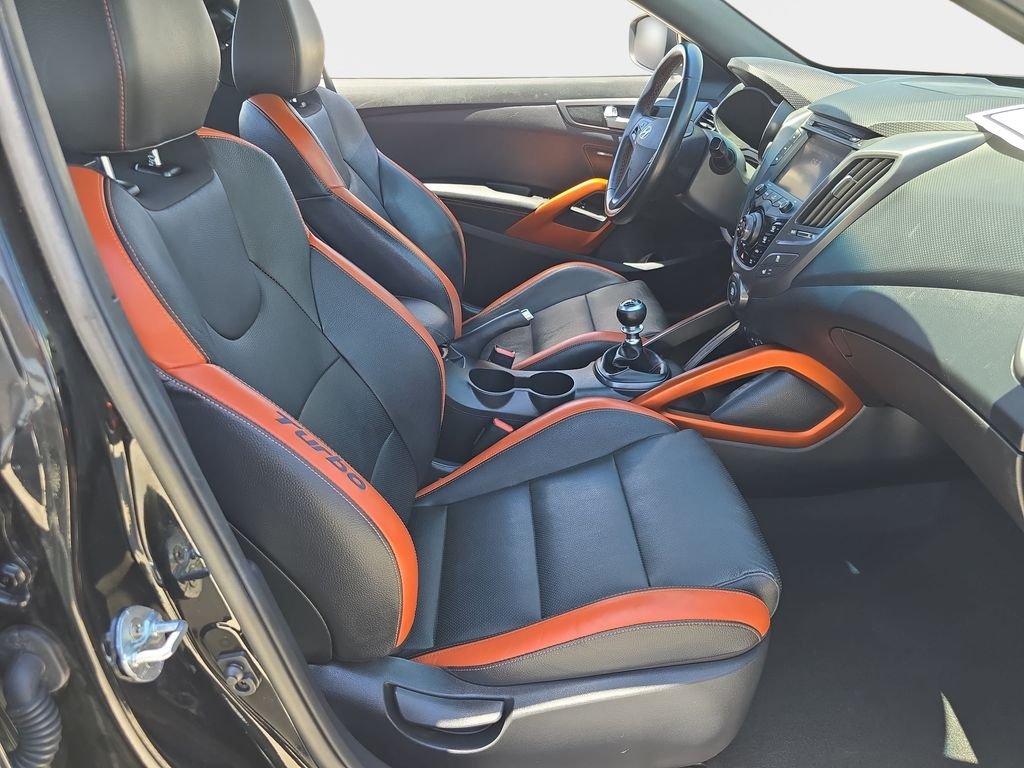 Used 2016 Black Hyundai Turbo image 12