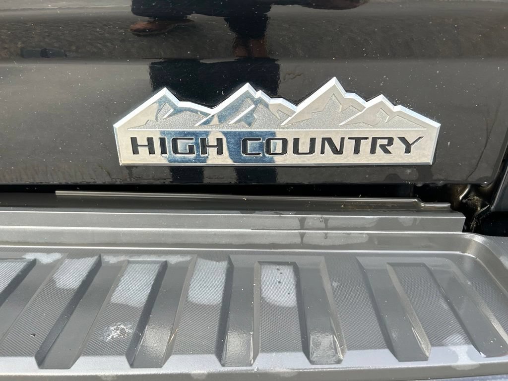 Used 2019 BLACK Chevrolet High Country image 11