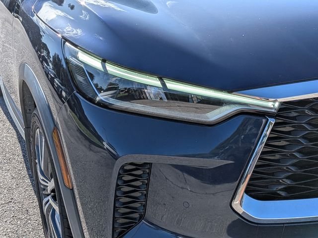 Used 2023 Blue INFINITI Sensory image 10