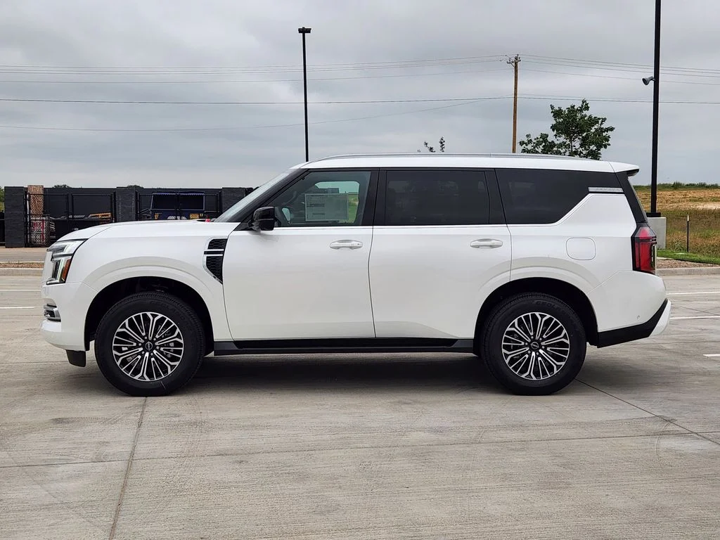New 2026 Aspen White TriCoat Nissan Platinum image 3