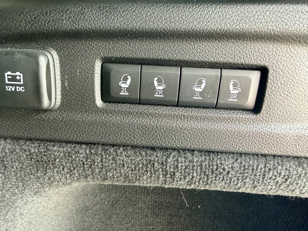 Used 2024 Black Jeep Overland image 29