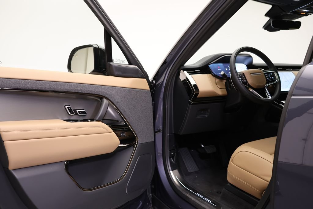New 2026 Varesine Blue Land Rover SE image 27