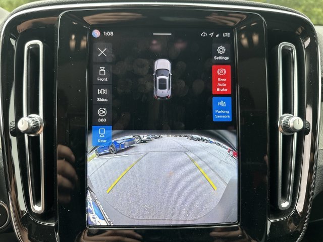 2023 Volvo XC40 Plus - Photo 34