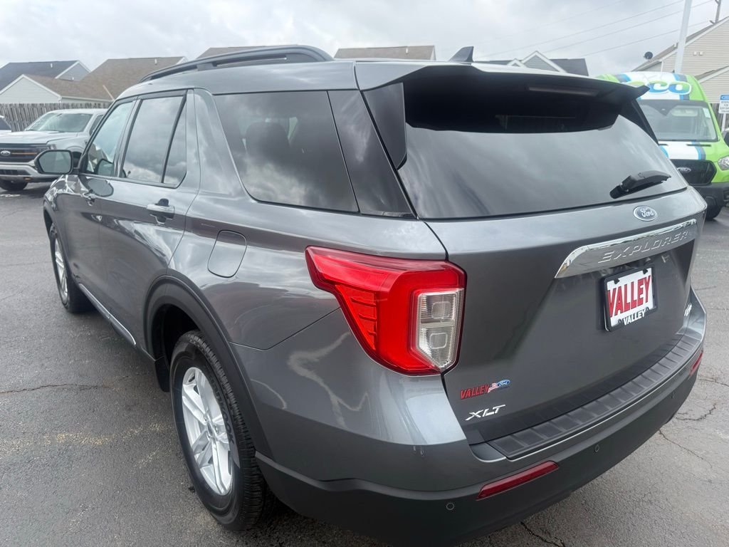 Used 2024 Gray Ford XLT image 11