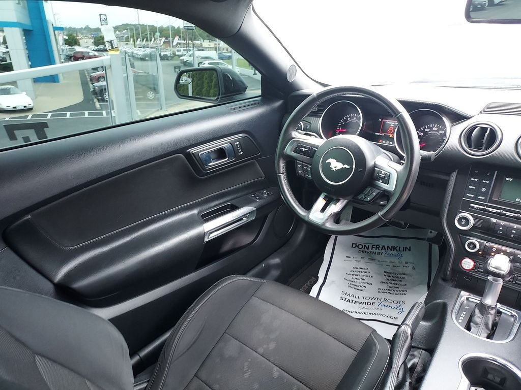Used 2015 Black Ford V6 image 15