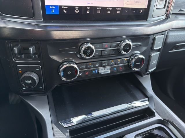 New 2026 Agate Black Metallic Ford F-350® Lariat® image 21