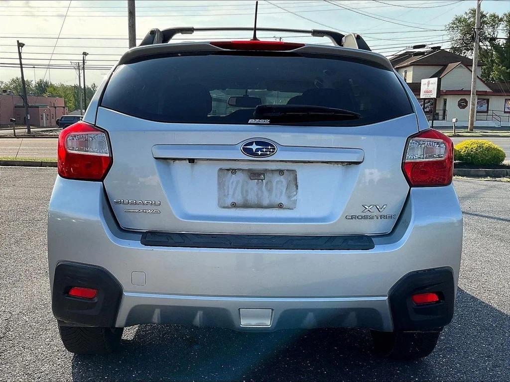 Used 2015 Ice Silver Metallic Subaru 2.0i Limited image 12