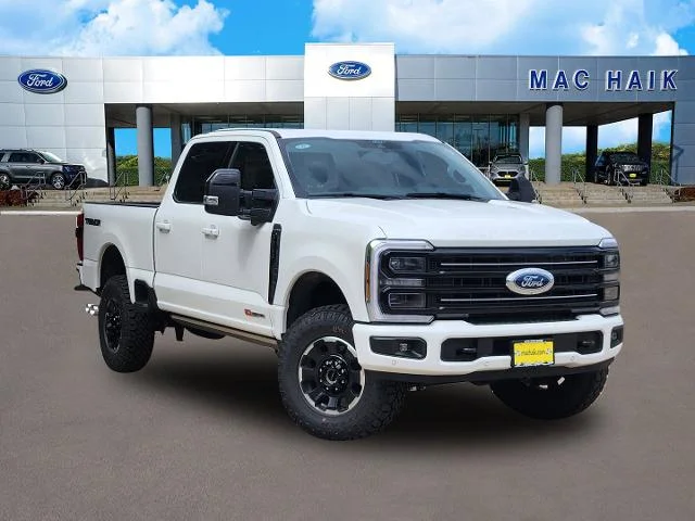 New 2026 Star White Metallic Tri-Coat Ford F-250® Platinum® image 24