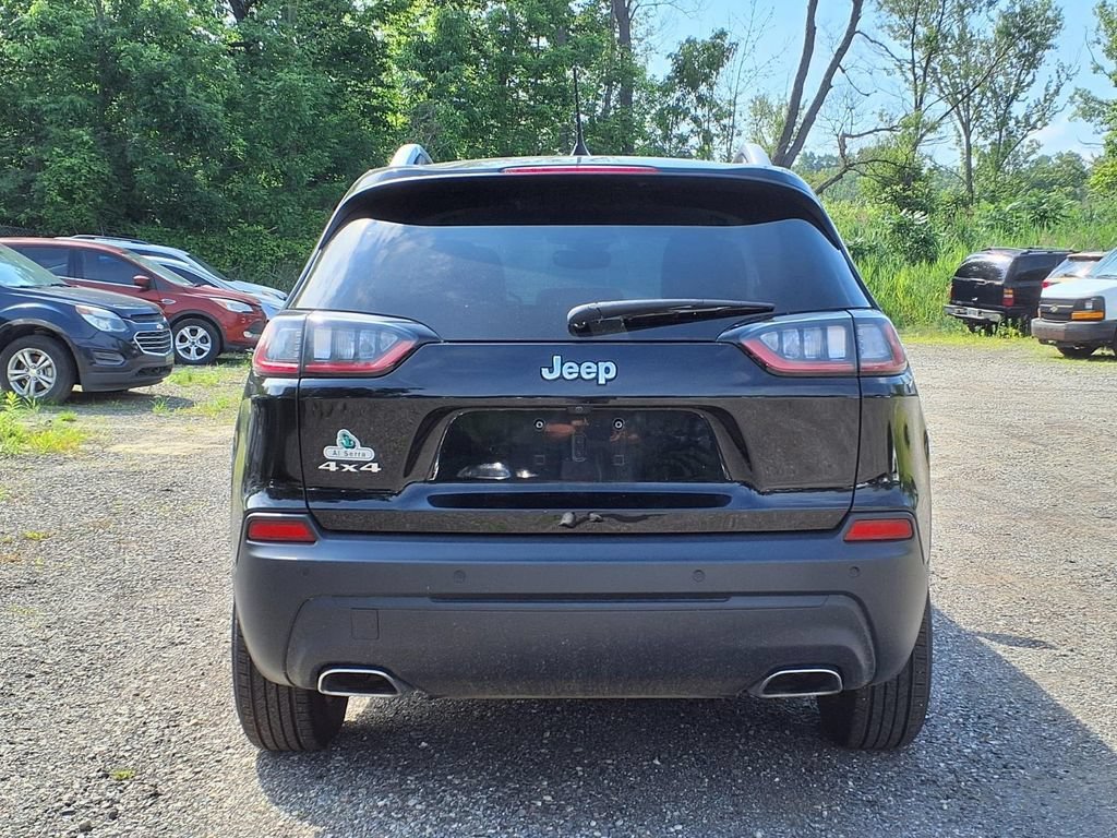 Used 2020 Black Jeep Latitude Lux 4x4 image 5