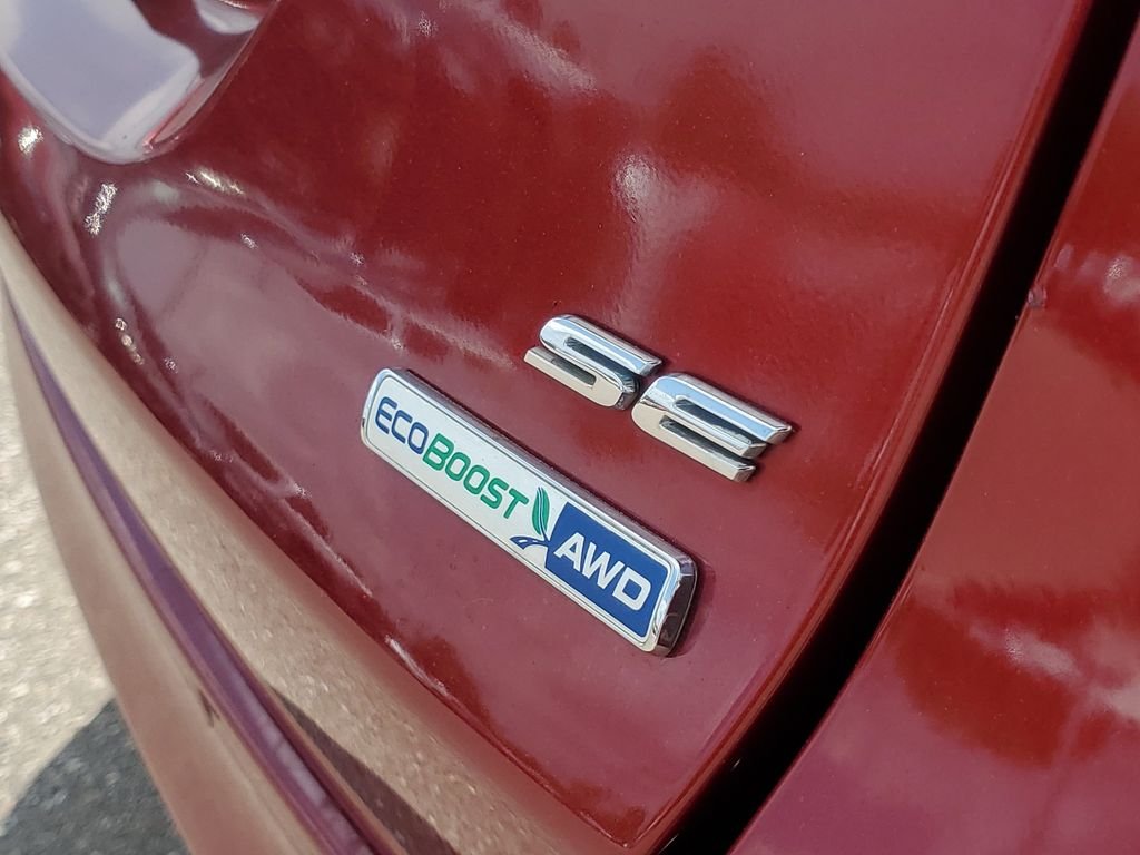 Used 2017 Red Ford SE image 6