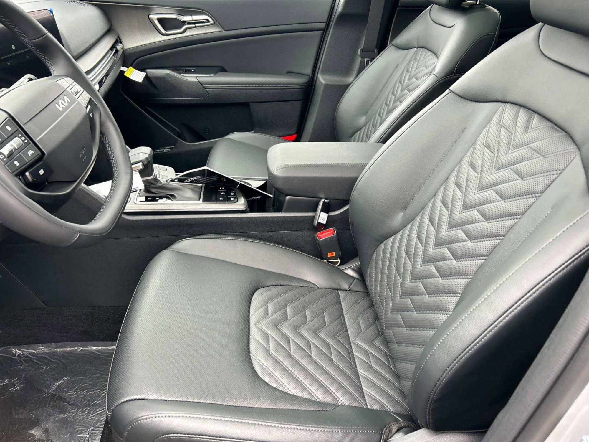 New 2026 Wolf Gray Kia X-Line image 25