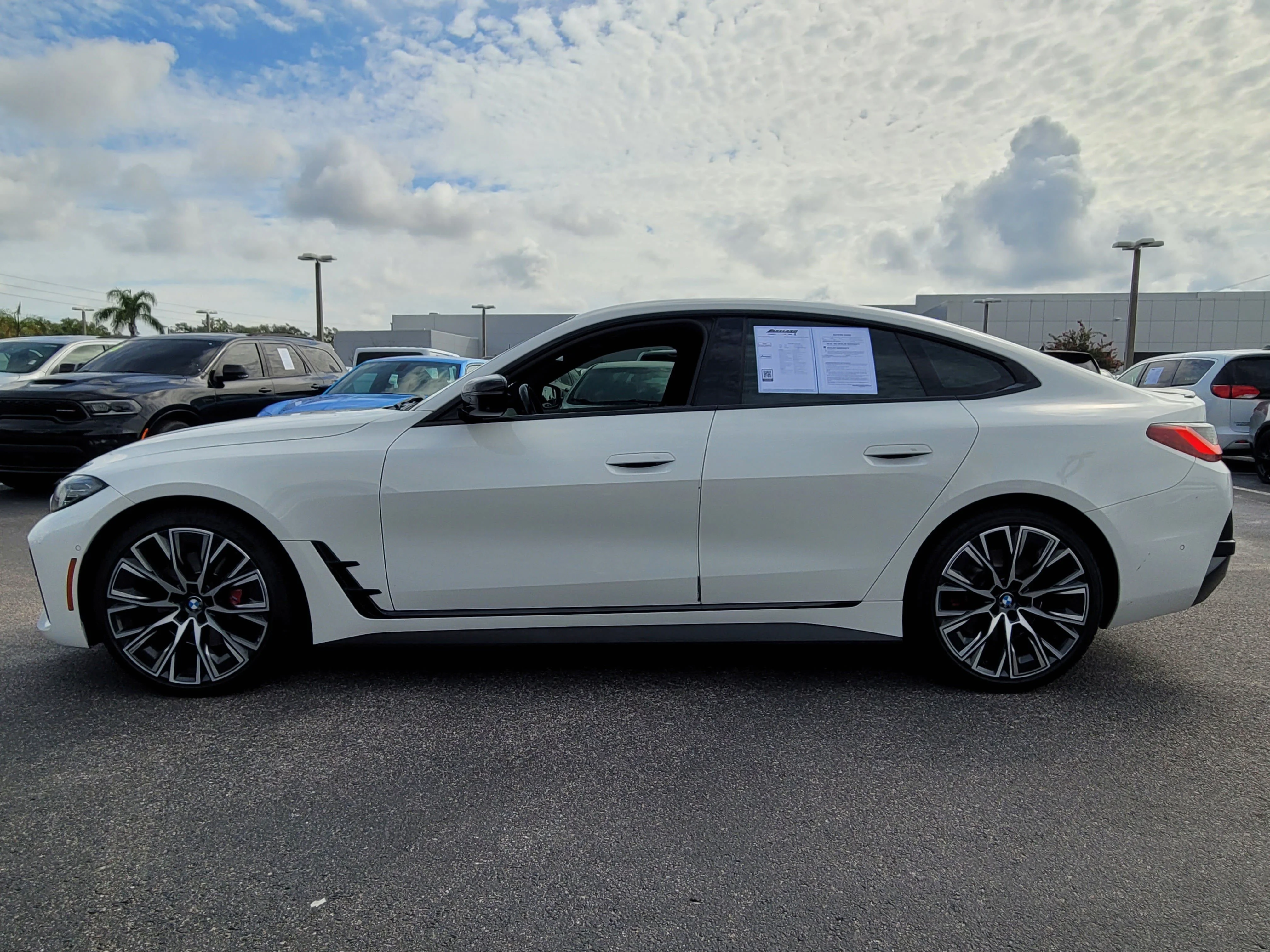 Used 2023 Alpine White BMW 430i image 7