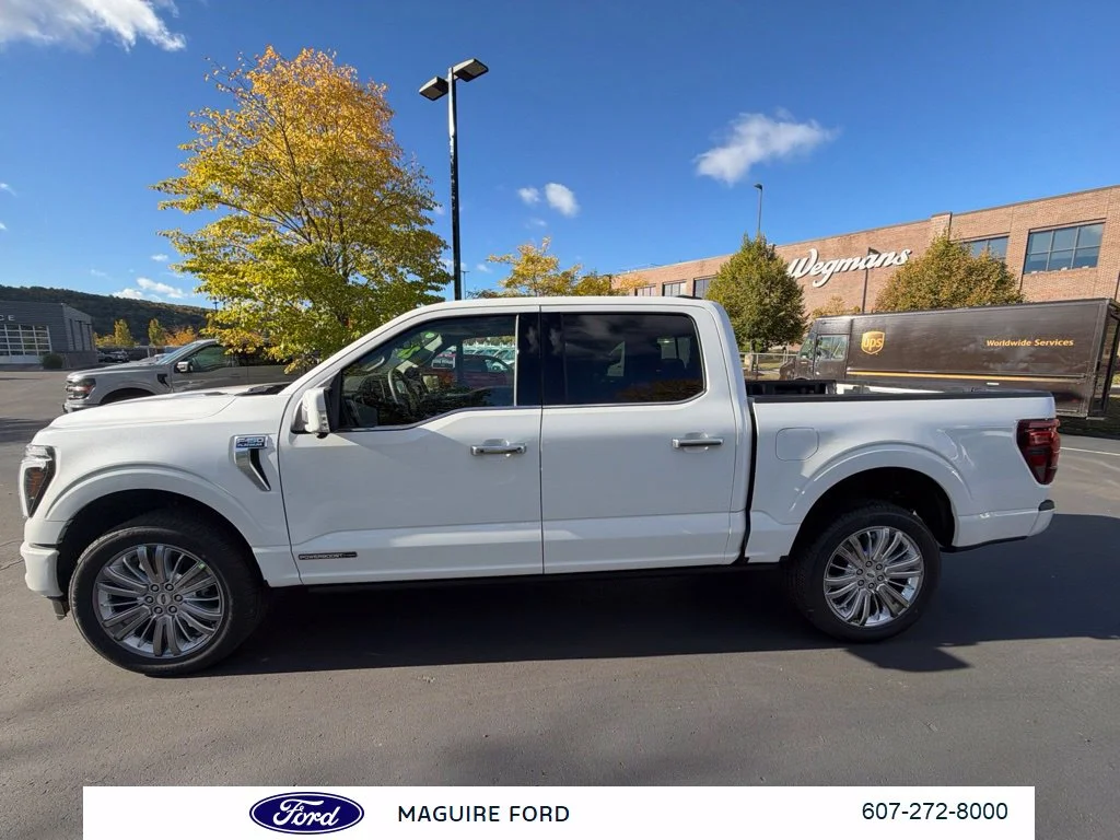 New 2026 Star White Metallic Tri-Coat Ford Platinum® image 7