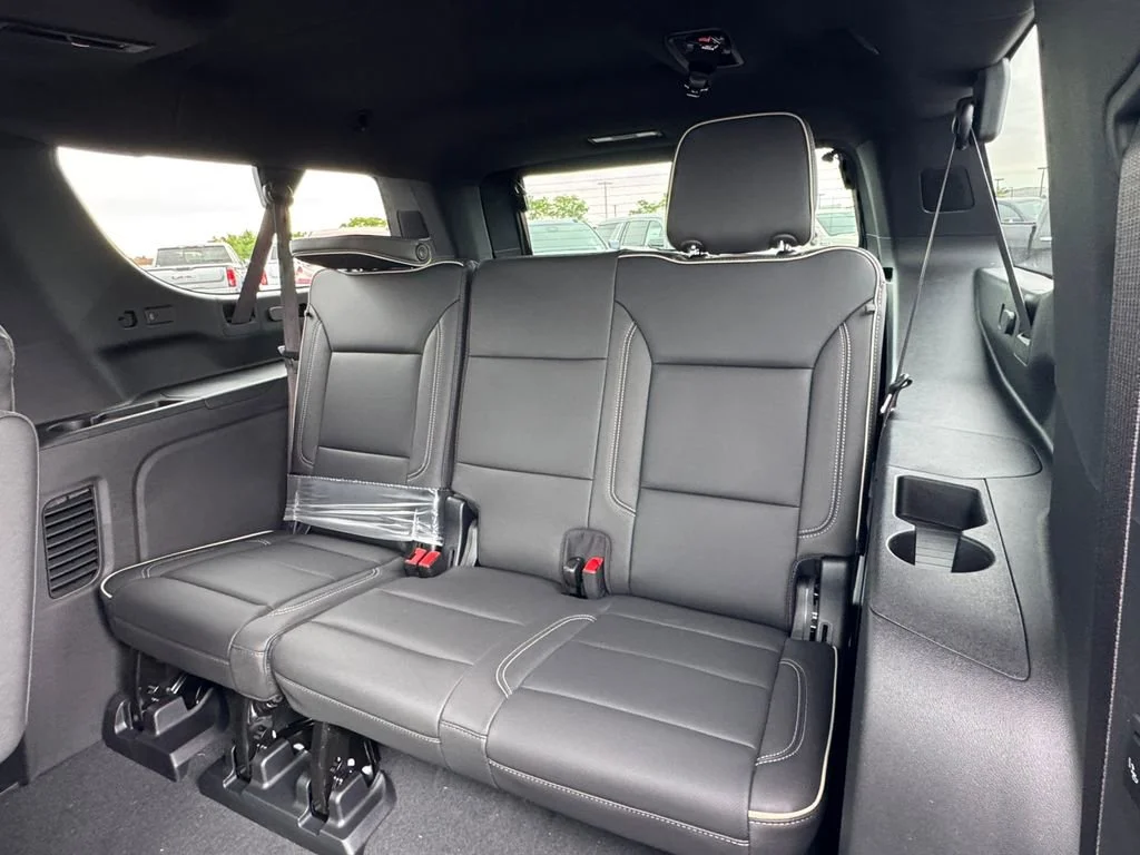 New 2026 Onyx Black GMC Elevation image 28
