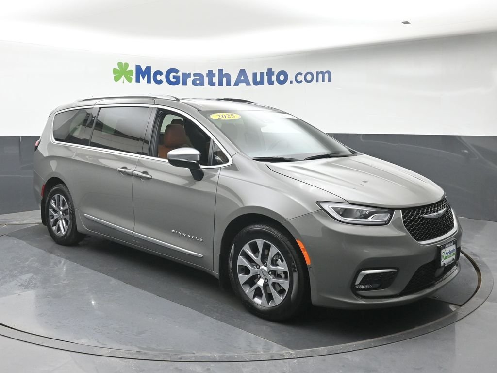 Used 2025 Chrysler Pacifica PHEV Pinnacle with VIN 2C4RC1N78SR501401 for sale in Cedar Rapids, IA