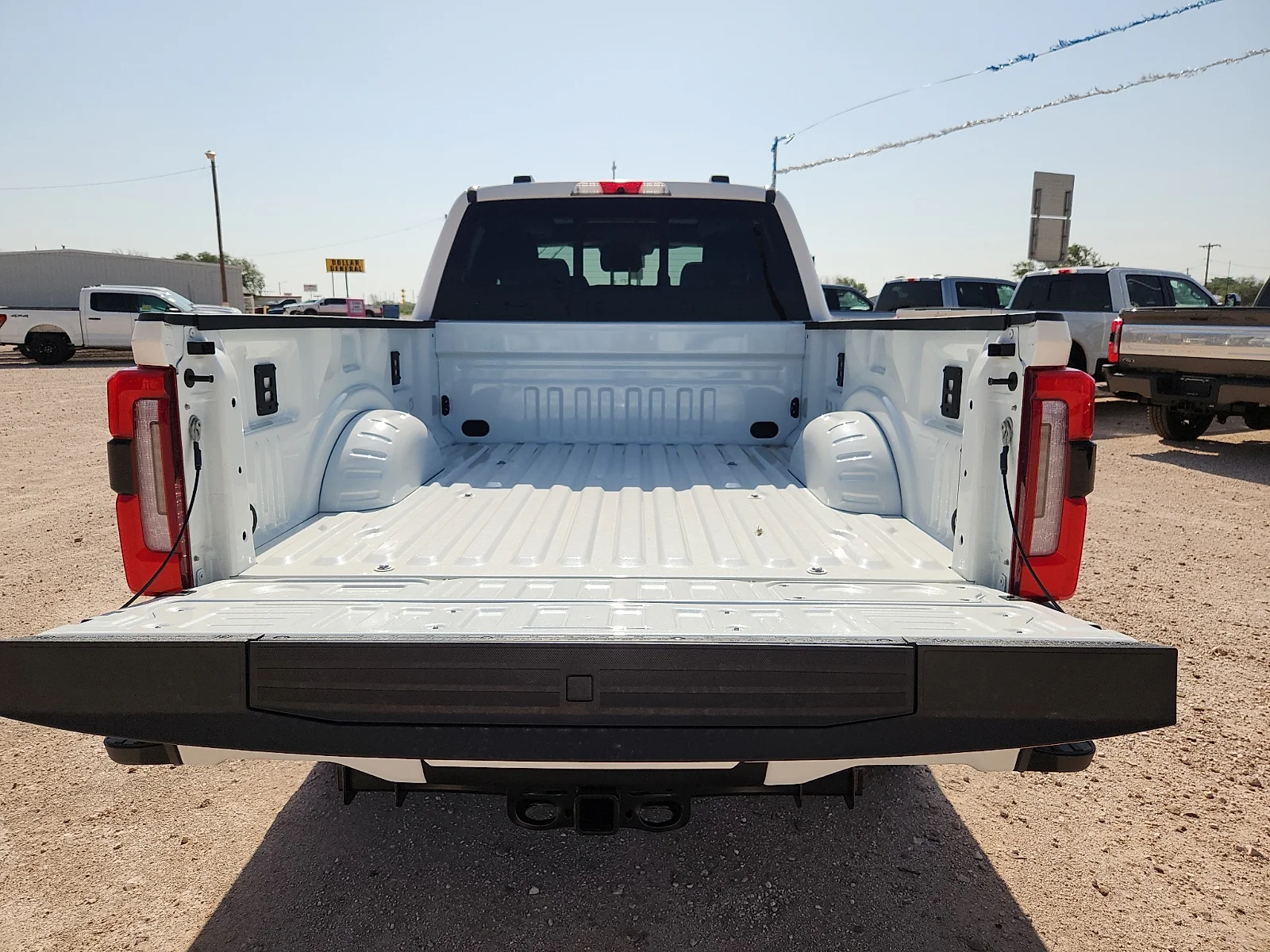 New 2026 Star White Metallic Tri-Coat Ford Platinum image 12