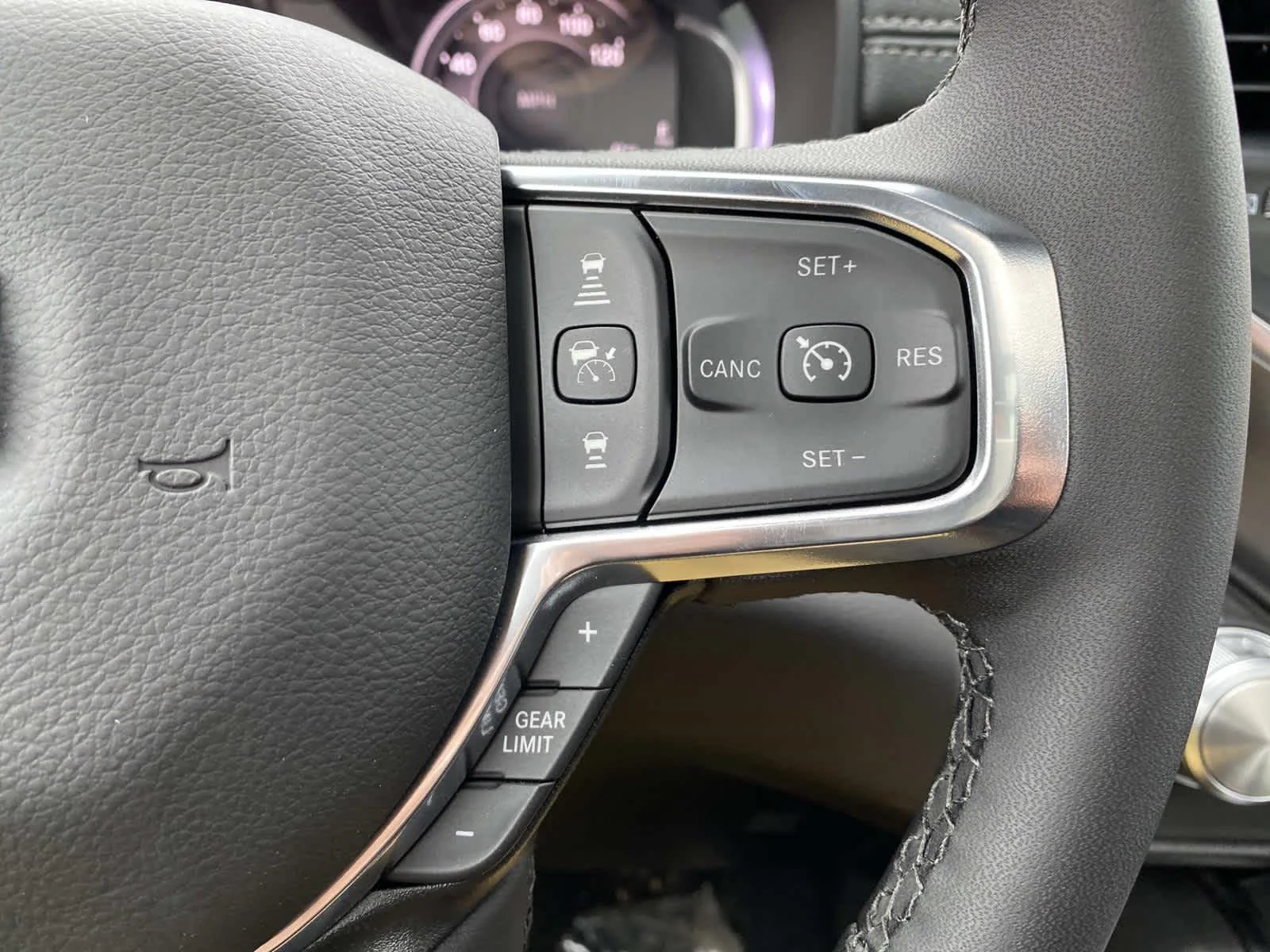 New 2026 Bright White Clear-Coat Exterior Paint Ram Laramie image 15