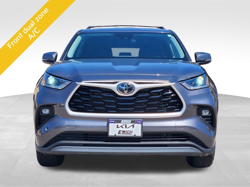 Used 2021 Gray Toyota LE image 6