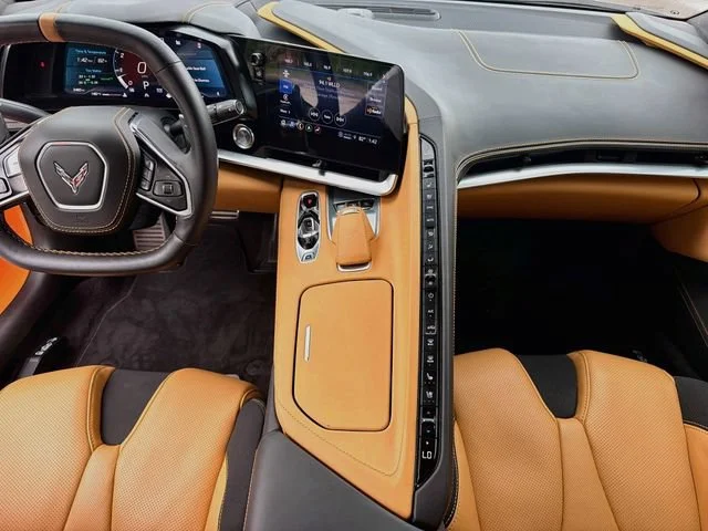 Used 2023 Amplify Orange Tintcoat Chevrolet 3LT image 18