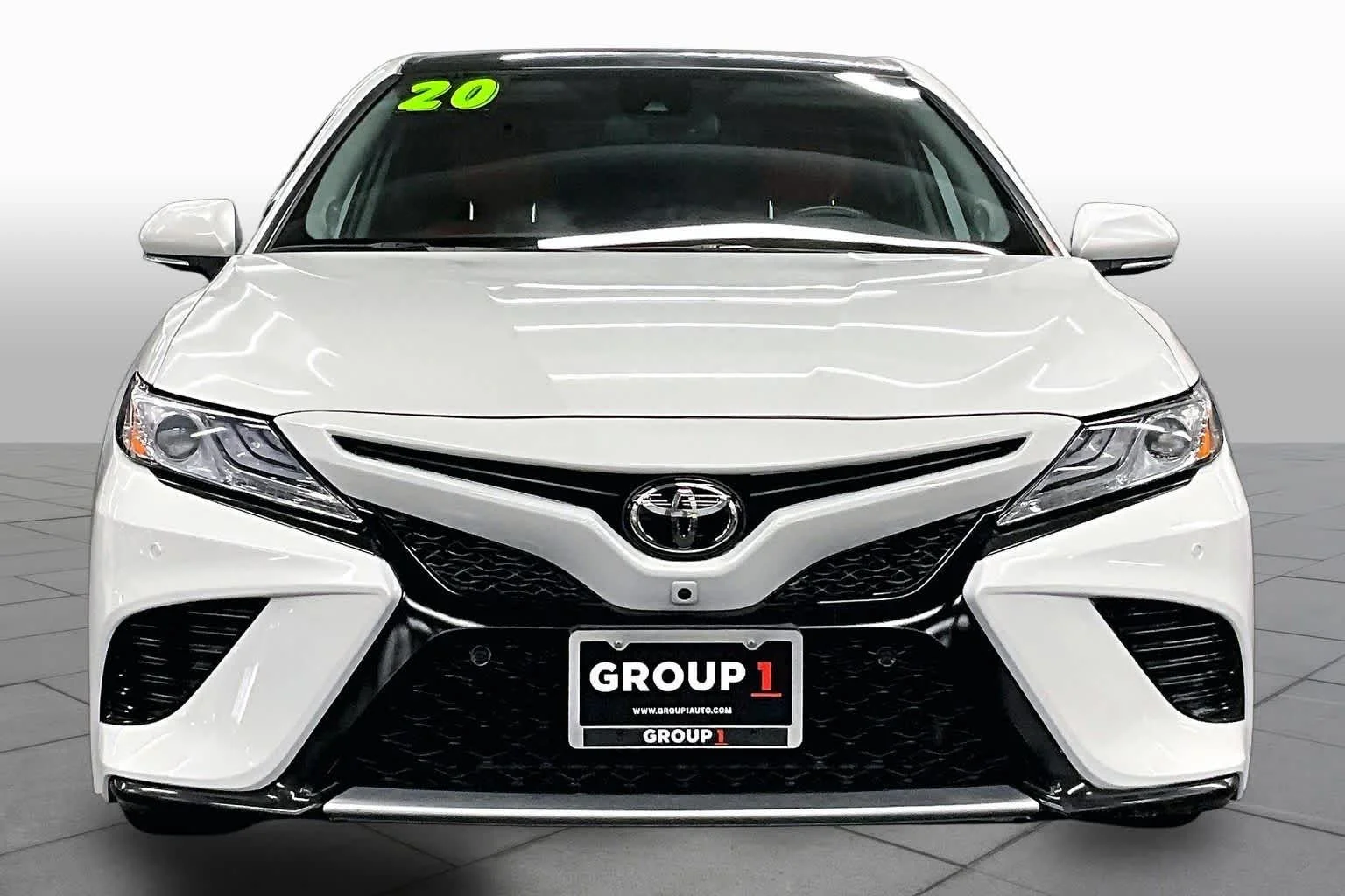 Used 2020 Wind Chill Pearl Toyota XSE image 3