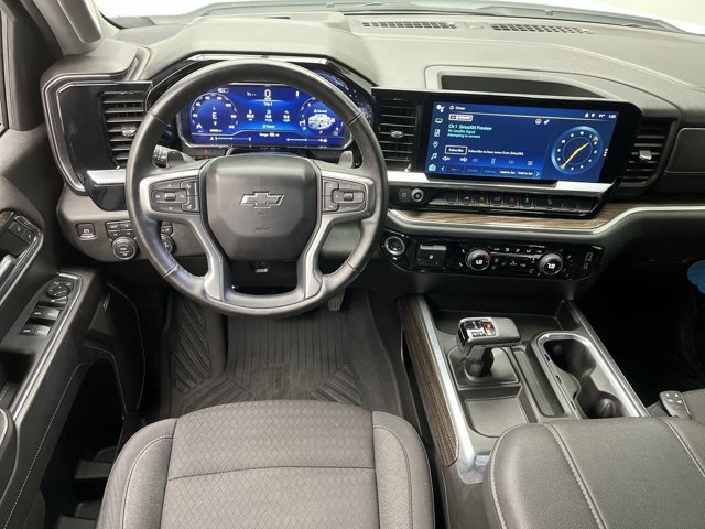 Used 2024 Summit White Chevrolet RST image 15