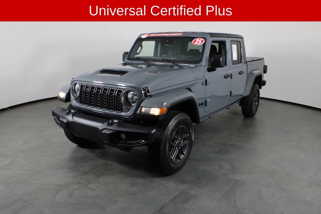 Used 2025 Gray Jeep Sport S image 1