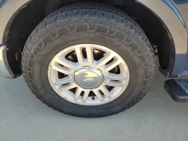Used 2013  Ford XL image 6