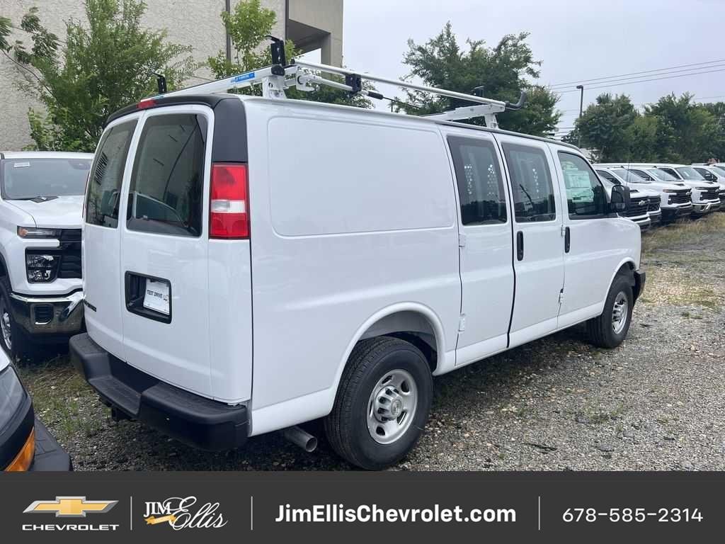2025 Chevrolet Express Cargo Work Van - Photo 6