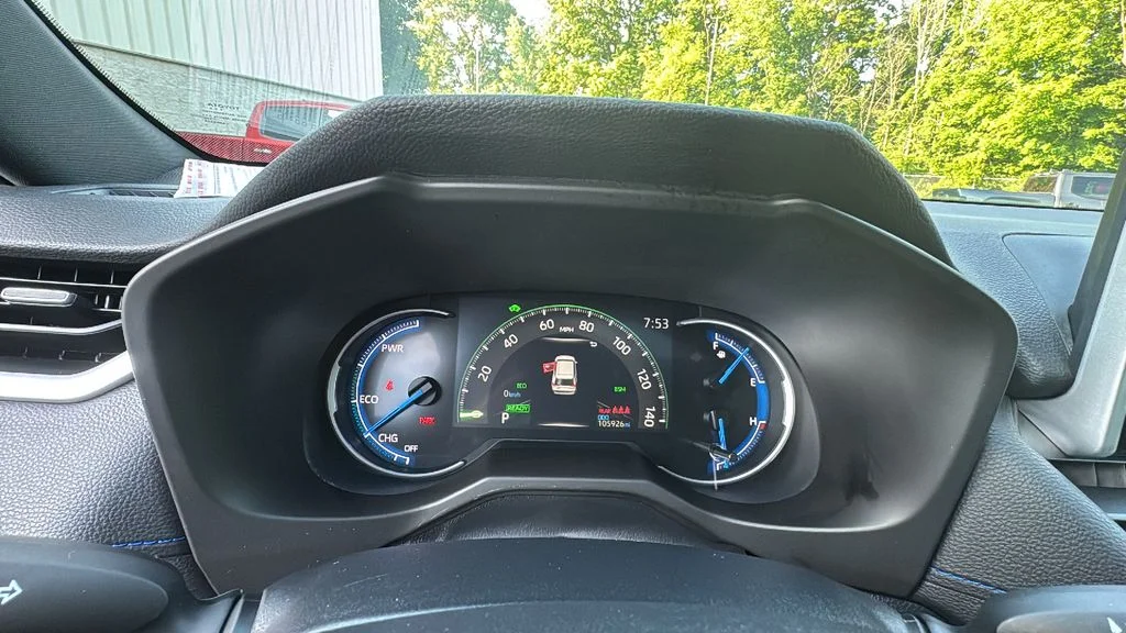 Used 2019 Silver Toyota XSE image 19