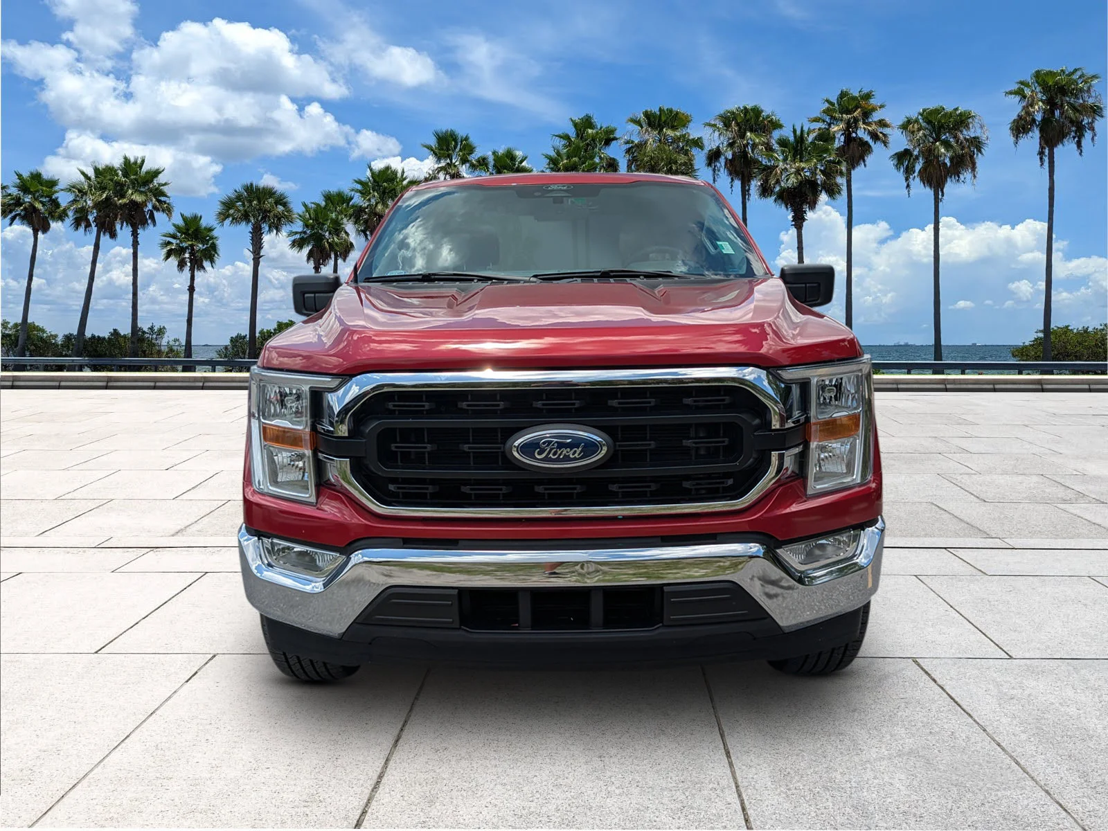 Certified Used 2022 Rapid Red Metallic Tinted Clearcoat Ford XLT image 3