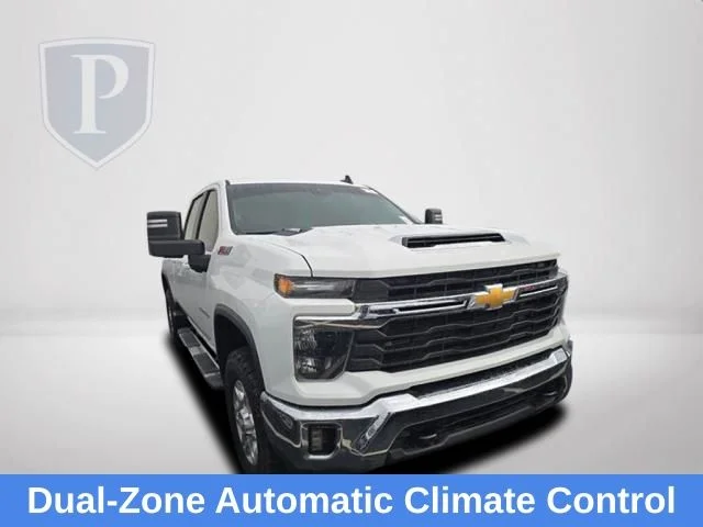 Used 2024 White Chevrolet LT image 13