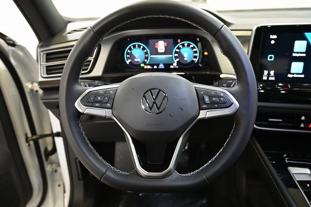 2026 Volkswagen Atlas Cross Sport SE w/Tech - Photo 4