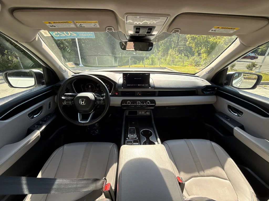 2025 Honda Pilot Touring - Photo 17