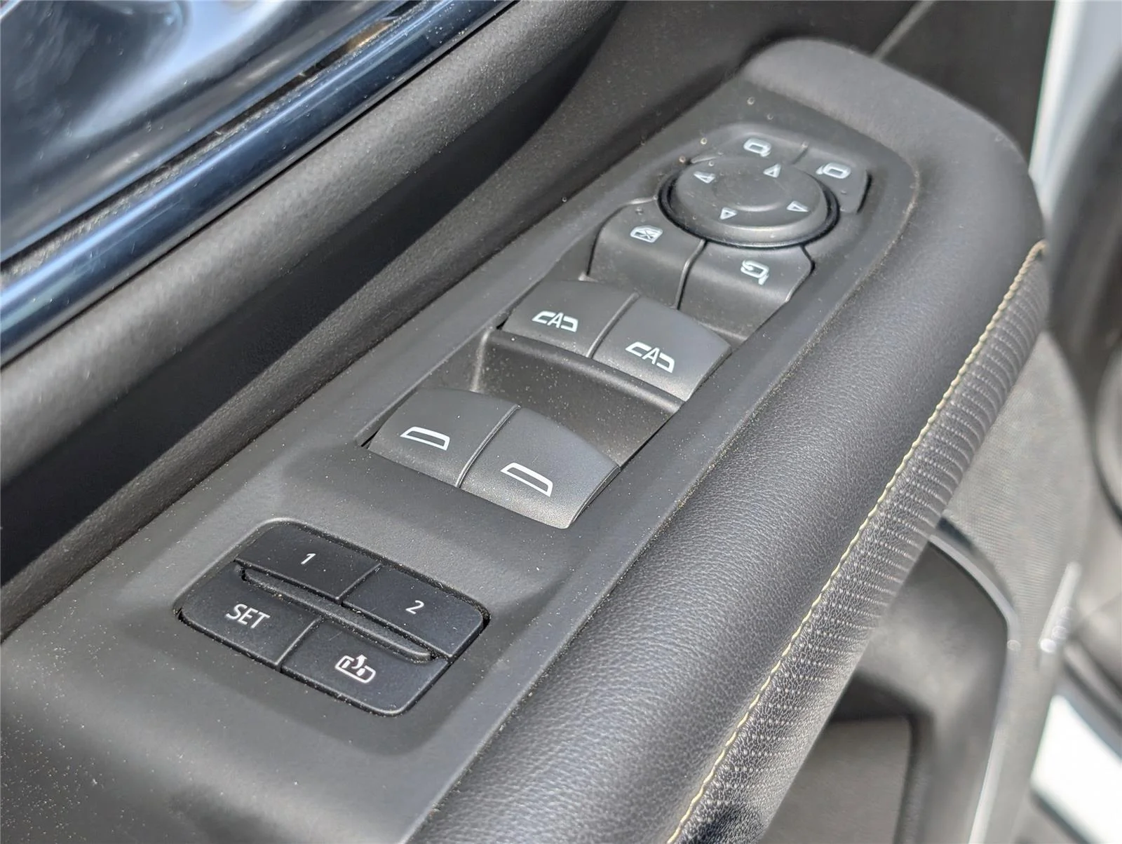 Used 2022 Summit White GMC SLT image 14