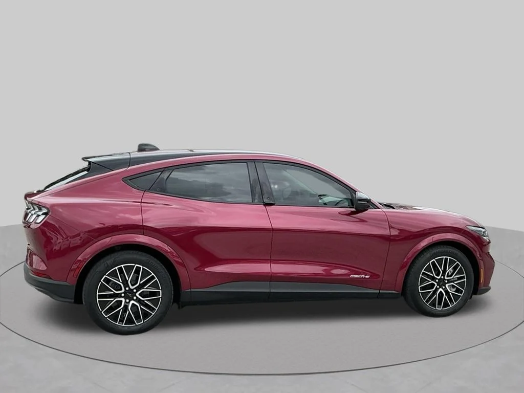 Used 2025 Red Ford Premium image 18