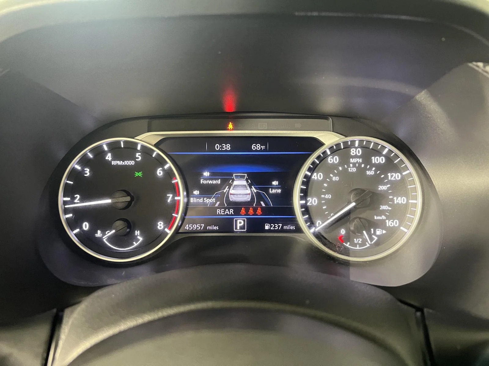 Used 2021 Aspen White/Super Black Nissan SR image 12