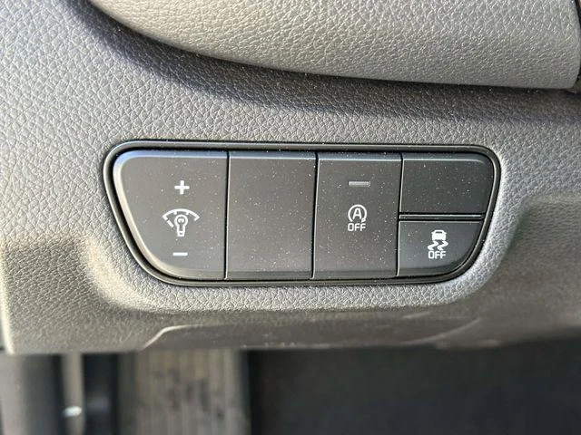 Used 2024 Clear White/Black Roof Kia S image 19