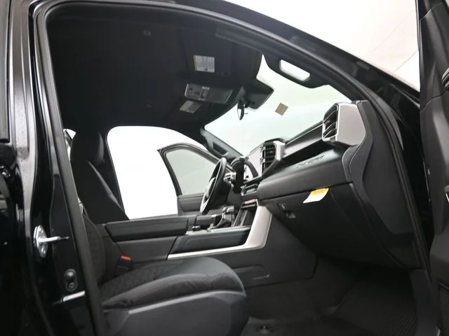 2026 Toyota Tundra SR5 - Photo 14