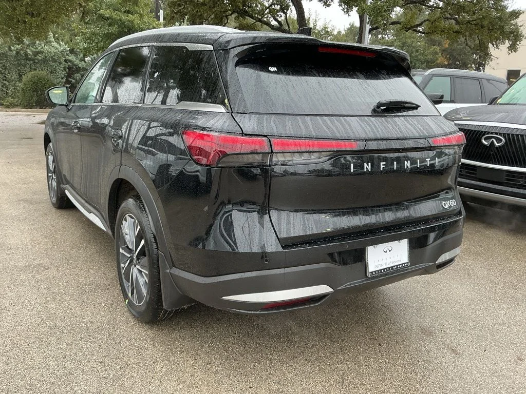 New 2026 MINERAL BLACK INFINITI Luxe FWD image 5
