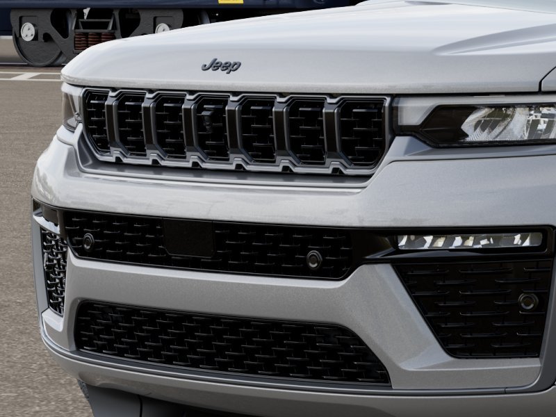 New 2026 Silver Zynith Exterior Paint Jeep Summit image 16
