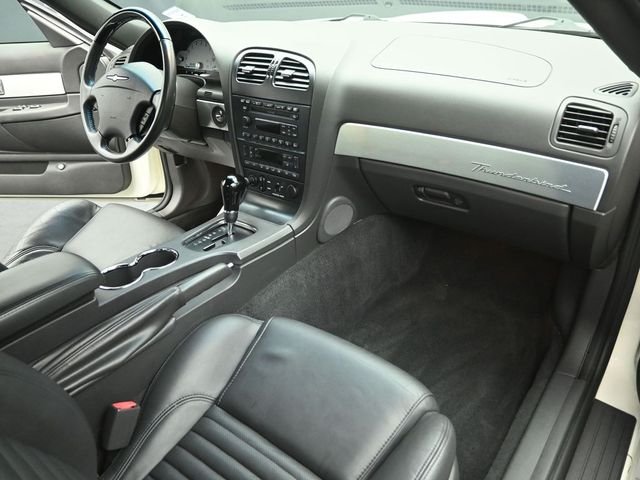 2002 FORD THUNDERBIRD - Image 19