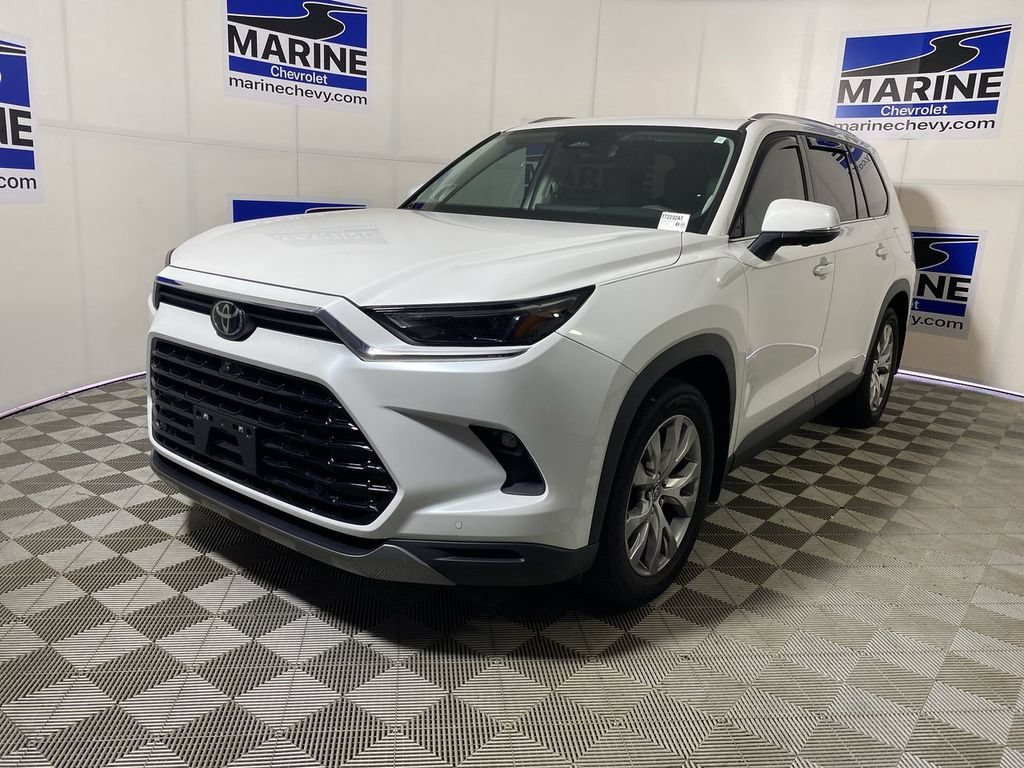 Used 2024 Off-white Toyota Limited image 14