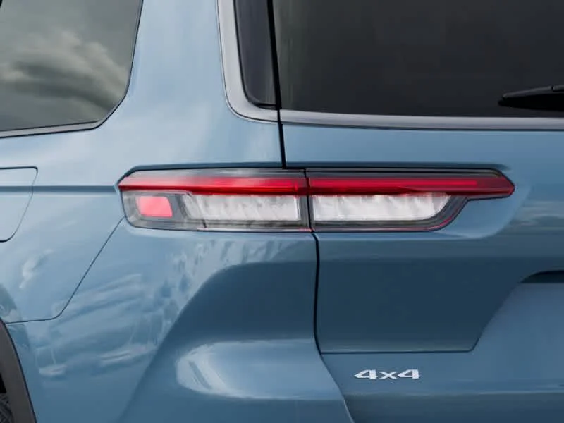 New 2027 Steel Blue Jeep Limited image 9