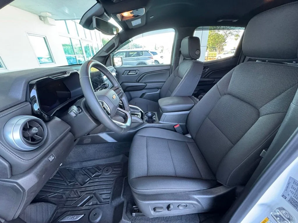 Used 2026 White Chevrolet LT image 12