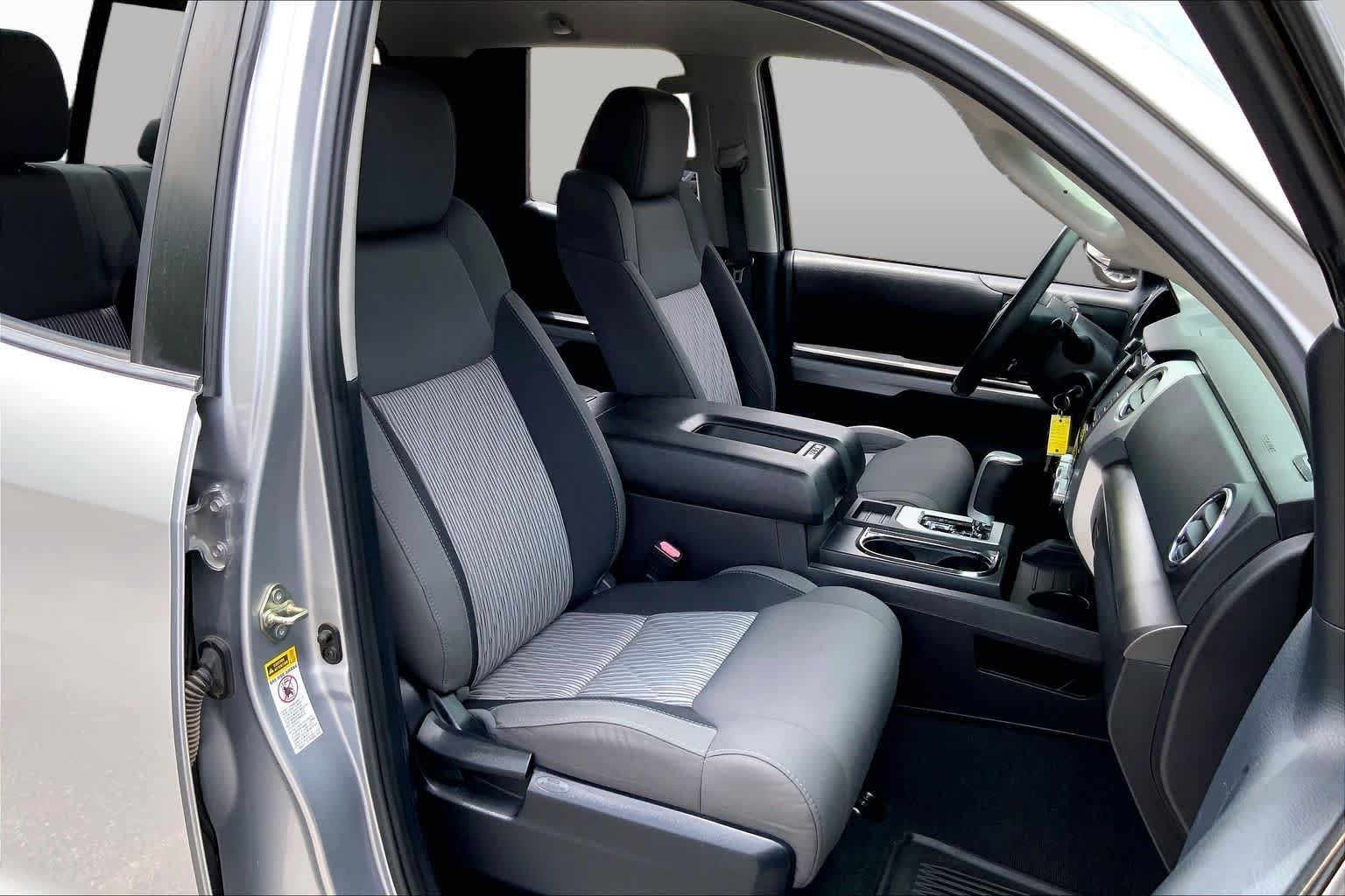 Used 2015 Silver Sky Metallic Toyota SR5 image 8